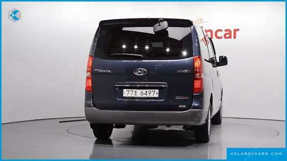 HYUNDAI STAREX 4WD WAGON 11-SEATER