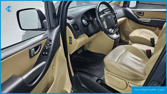 HYUNDAI STAREX 4WD WAGON 11-SEATER
