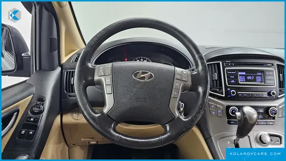 HYUNDAI STAREX 4WD WAGON 11-SEATER