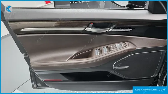 GENESIS EQ900 3.8 GDI AWD