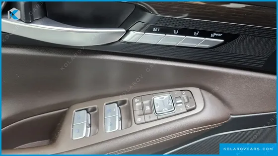 GENESIS EQ900 3.8 GDI AWD