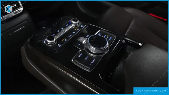 GENESIS EQ900 3.8 GDI AWD
