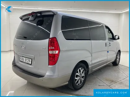 HYUNDAI STAREX URBAN 9-SEATER