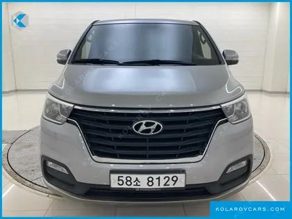 HYUNDAI STAREX URBAN 9-SEATER