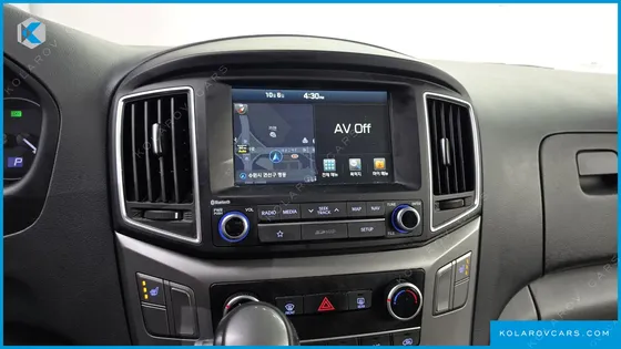 HYUNDAI STAREX VAN 3-SEATER