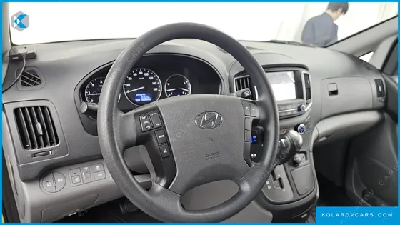 HYUNDAI STAREX 4WD SCHOOL BUS