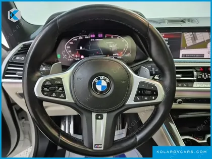BMW X5 M50I