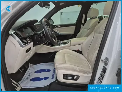 BMW X5 M50I