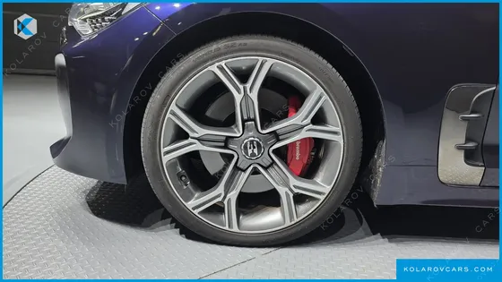 KIA STINGER 2.0 TURBO 2WD