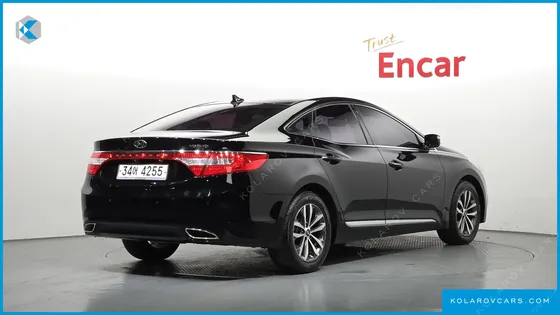 HYUNDAI GRANDEUR HG240 LUXURY