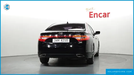 HYUNDAI GRANDEUR HG240 LUXURY