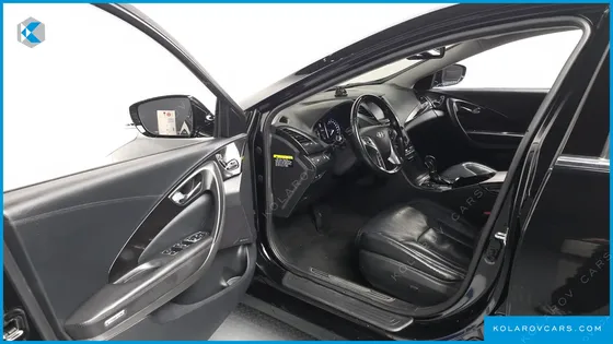 HYUNDAI GRANDEUR HG240 MODERN COLLECTION