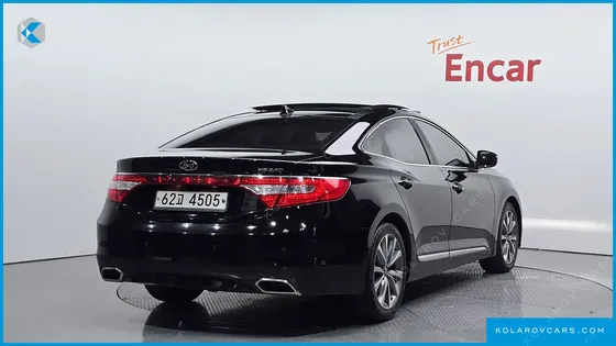 HYUNDAI GRANDEUR HG240 MODERN