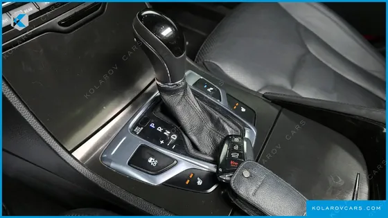 HYUNDAI GRANDEUR HG240 MODERN