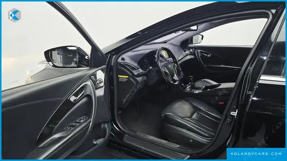 HYUNDAI GRANDEUR HG300 PREMIUM