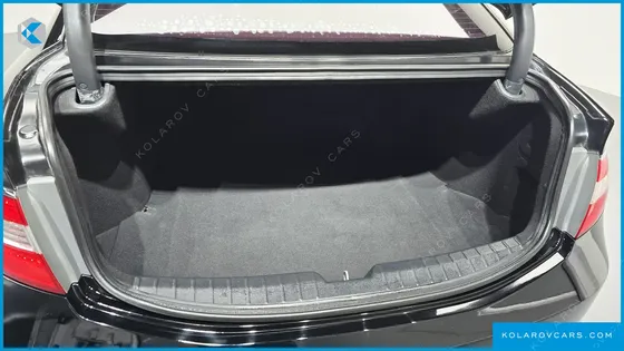 HYUNDAI GRANDEUR HG300 PREMIUM