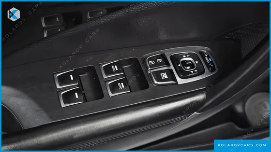 HYUNDAI GRANDEUR HG300 PREMIUM