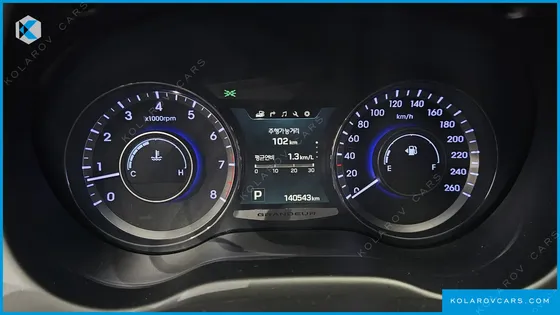 HYUNDAI GRANDEUR HG300 PREMIUM