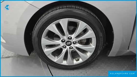 HYUNDAI GRANDEUR HG300 PRIME