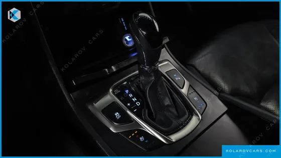 HYUNDAI GRANDEUR HG300 PREMIUM
