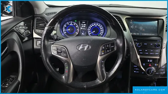 HYUNDAI GRANDEUR HG300 PREMIUM