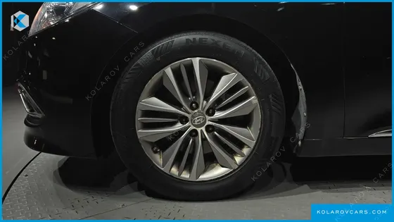 HYUNDAI GRANDEUR HG220 DIESEL MODERN