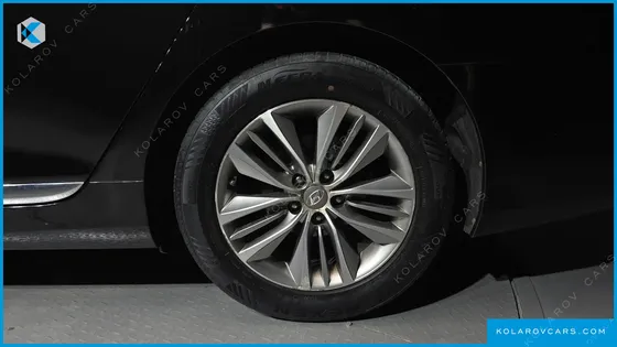 HYUNDAI GRANDEUR HG220 DIESEL MODERN