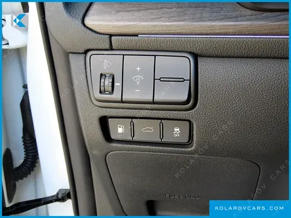 KIA K7 3.0 LPI TRENDY(RENTED CAR)