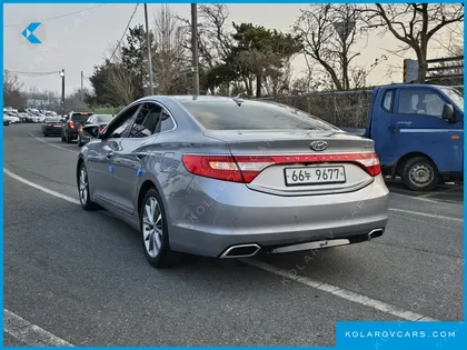HYUNDAI GRANDEUR HG240 MODERN