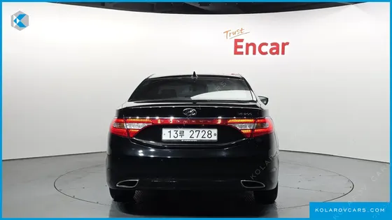 HYUNDAI GRANDEUR HG240 MODERN