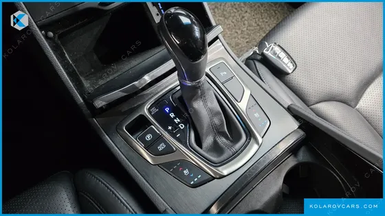 HYUNDAI GRANDEUR HG240 MODERN