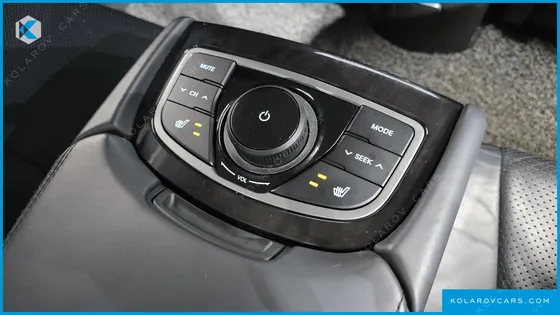 HYUNDAI GRANDEUR HG240 MODERN