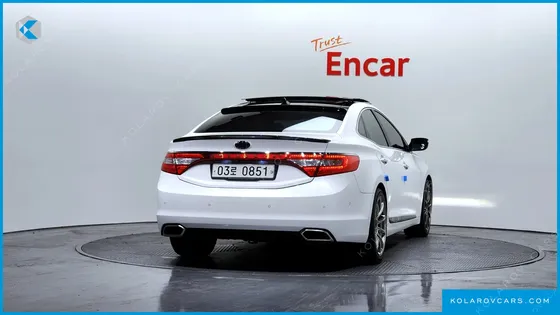 HYUNDAI GRANDEUR HG240 LUXURY