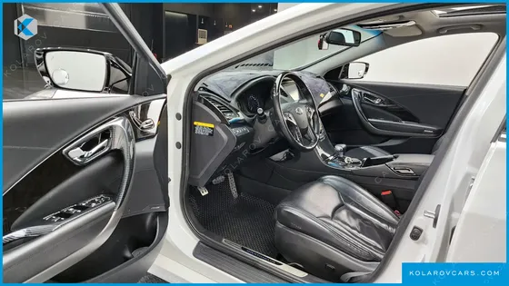 HYUNDAI GRANDEUR HG240 LUXURY