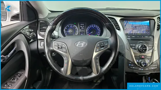 HYUNDAI GRANDEUR HG300 PREMIUM
