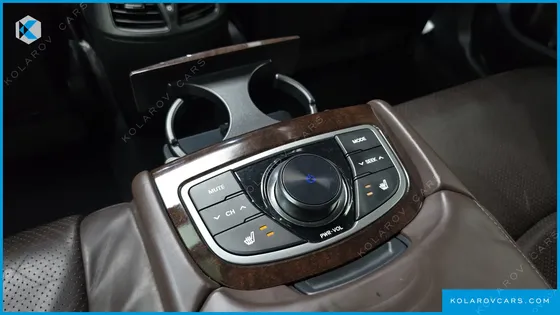 HYUNDAI GRANDEUR HG300 NOBLE