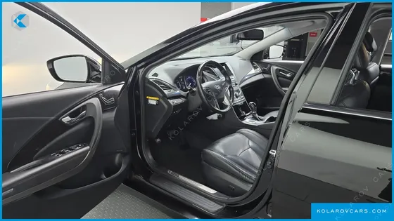 HYUNDAI GRANDEUR HG240 MODERN