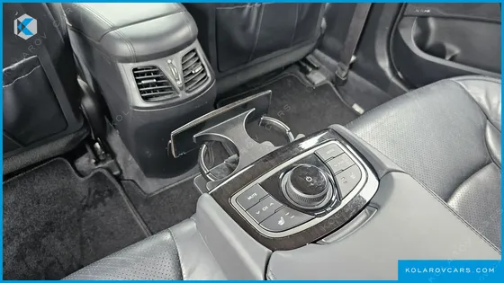 HYUNDAI GRANDEUR HG240 MODERN