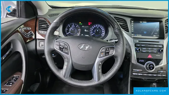 HYUNDAI GRANDEUR HG220 DIESEL PREMIUM
