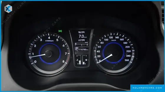 HYUNDAI GRANDEUR HG240 LUXURY