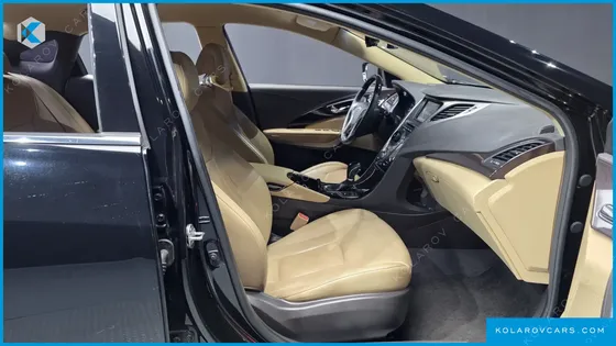HYUNDAI GRANDEUR HG240 LUXURY