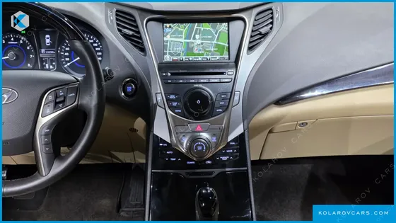 HYUNDAI GRANDEUR HG240 LUXURY