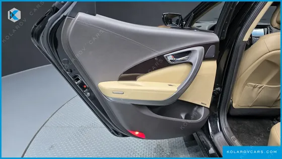 HYUNDAI GRANDEUR HG240 LUXURY