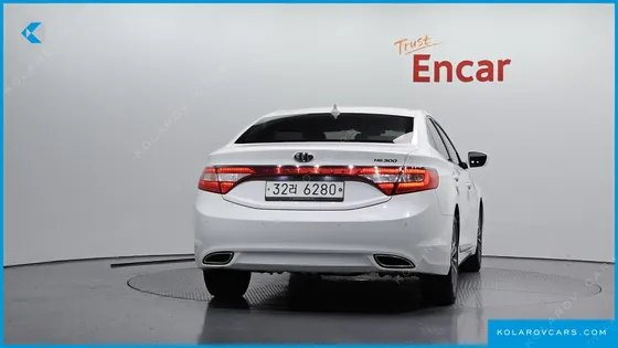 HYUNDAI GRANDEUR HG300 PREMIUM