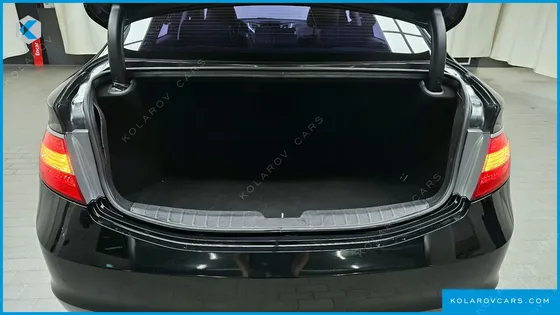 HYUNDAI GRANDEUR HG240 MODERN COLLECTION
