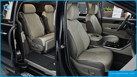 KIA CARNIVAL DIESEL 7-SEATER HI-LIMOUSINE
