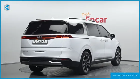 KIA CARNIVAL GASOLINE 9-SEATER SIGNATURE
