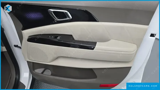 KIA CARNIVAL GASOLINE 9-SEATER SIGNATURE