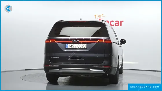 KIA CARNIVAL DIESEL 9-SEATER SIGNATURE