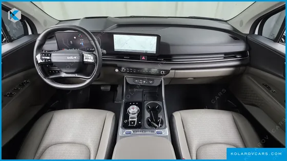 KIA CARNIVAL DIESEL 7-SEATER OUTDOOR